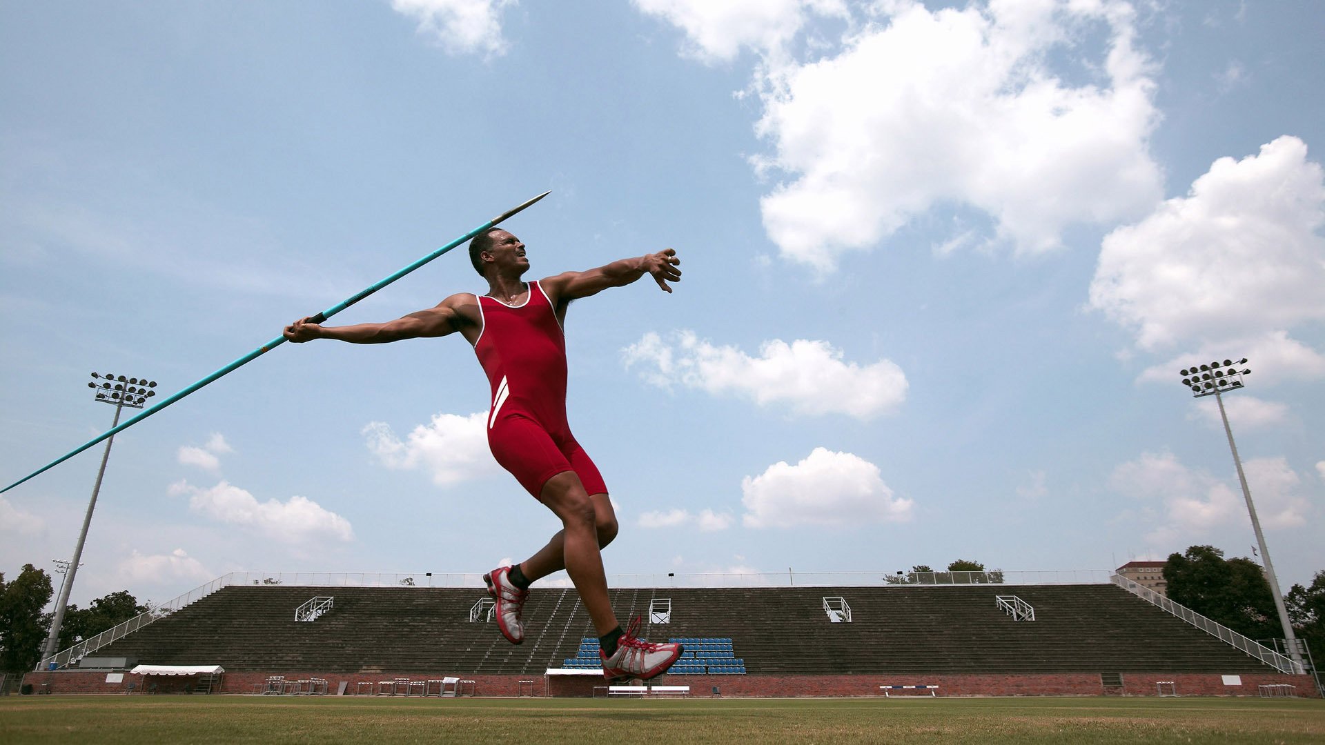 中国篮球的力量在不断积聚，我国篮球运动努力的方向