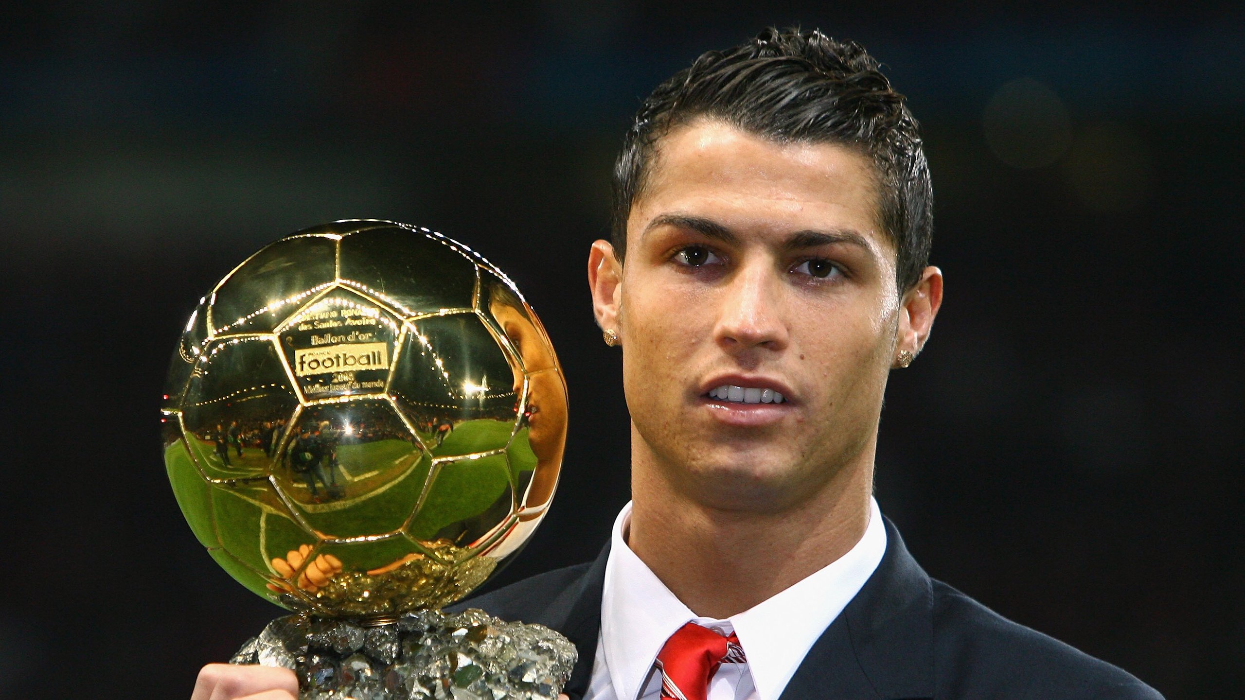 球迷互动节目上线提升粉丝粘性丰富俱乐部品牌内容生态，球迷活动